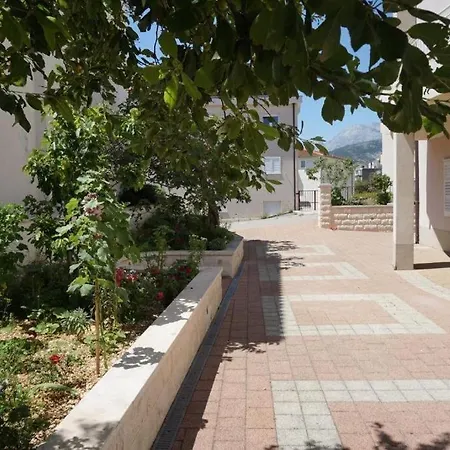 Apartman With Parking Space - 22758