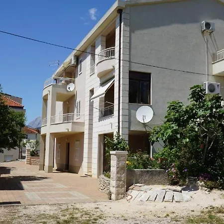 With Parking Space - 22758 Makarska