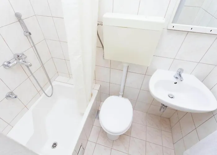 With Parking Space - 22758 Makarska